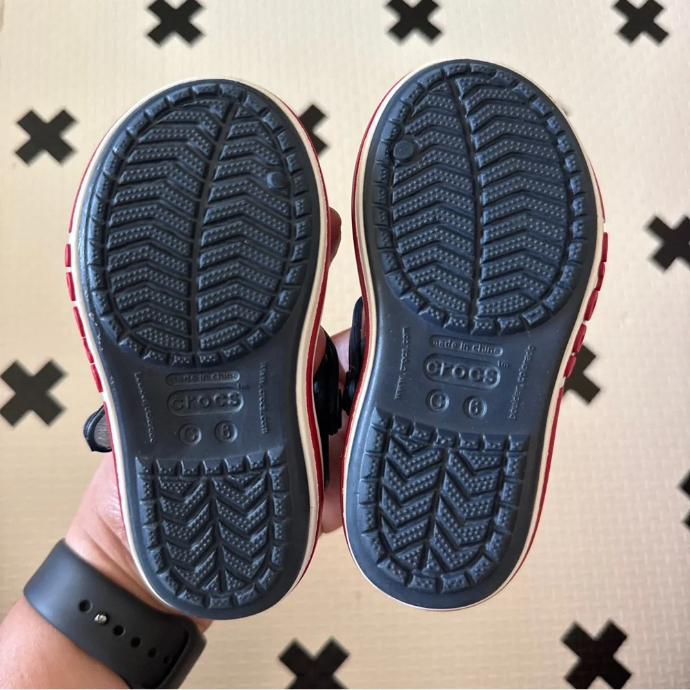 CROCS good used